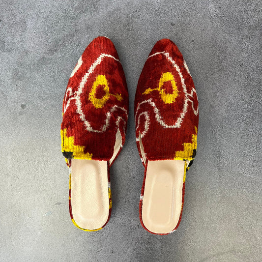 Babucha terciopelo 41 roja amarillo