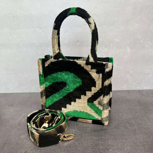 Cartera cuadrada verde