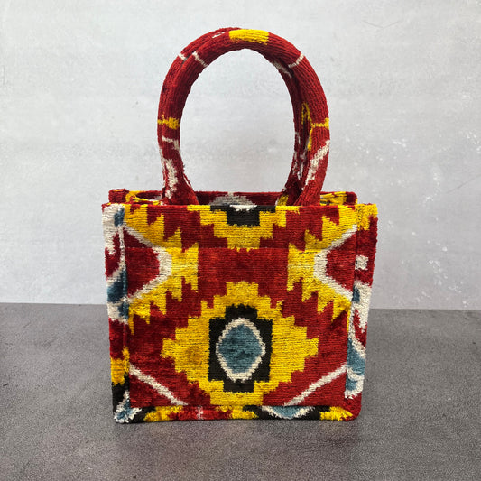 Cartera cuadrada roja