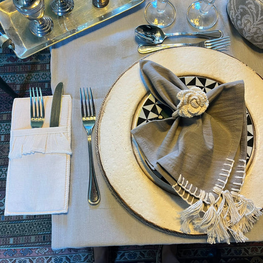 Set 4 servilletas flecos gris