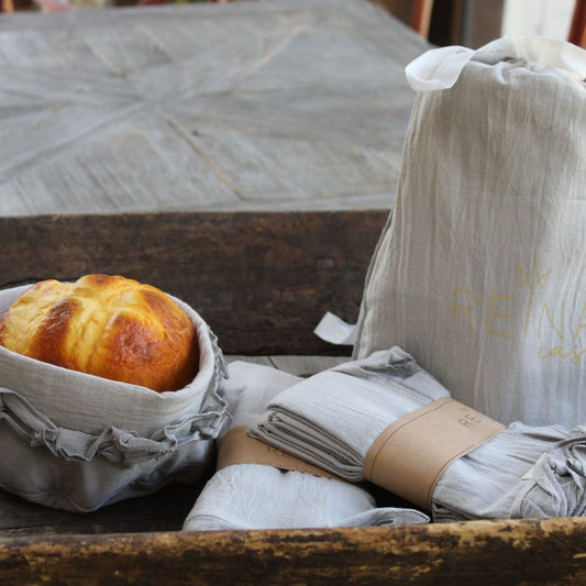 Set camino de mesa, 6 servilletas y panera gris