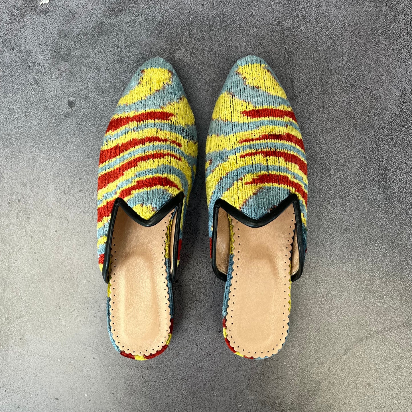 Babucha terciopelo azul rayas 38