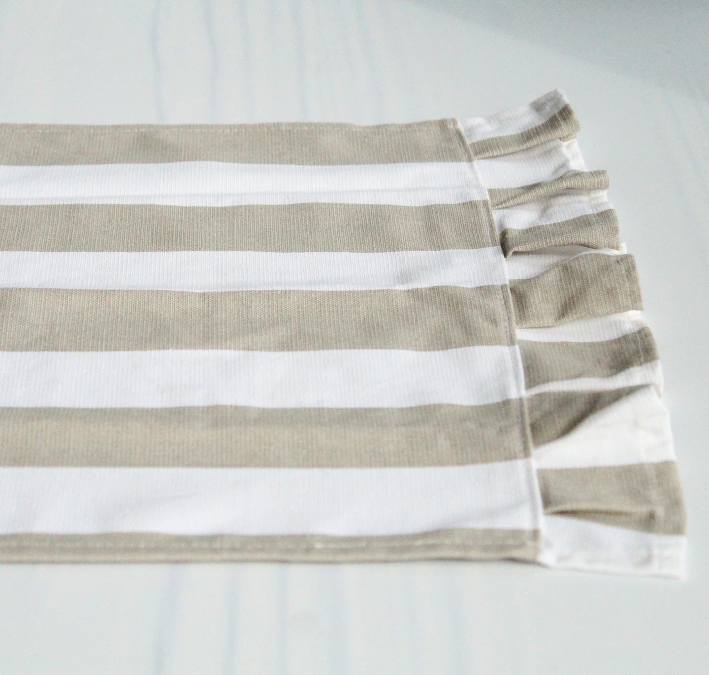 Set 4 Individuales antimanchas rayas beige y blanco