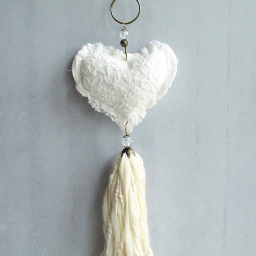 Borla corazón blanco